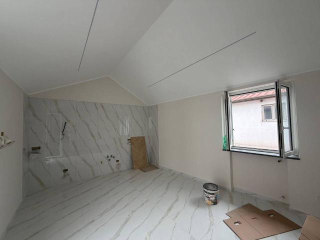 Appartamento in vendita a Acerra, Napoli