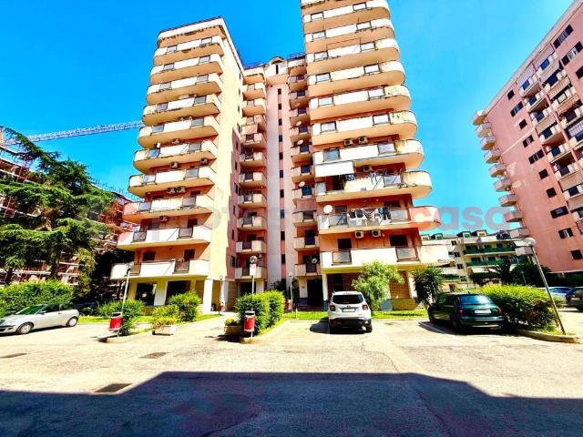 Appartamento in vendita a Acerra, Napoli