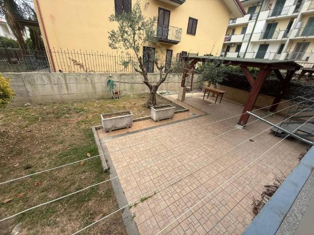 Appartamento in vendita a Acerra, Campania