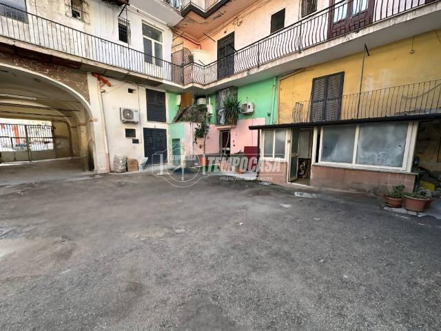 Appartamento in vendita a Acerra, Campania