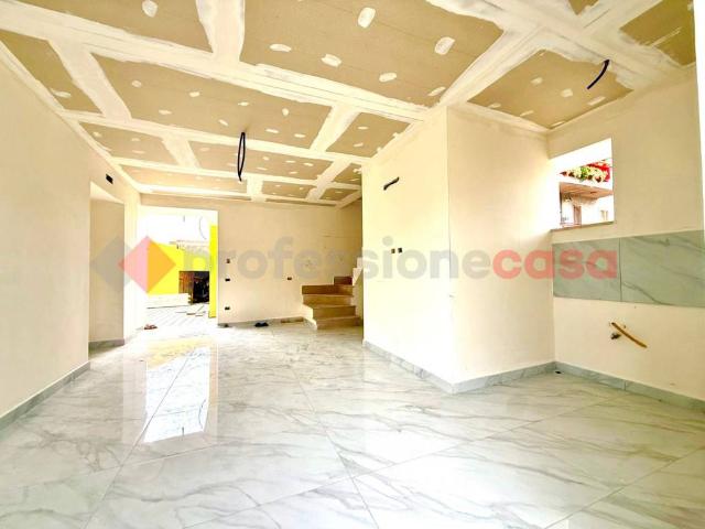 Appartamento in vendita a Acerra, Napoli