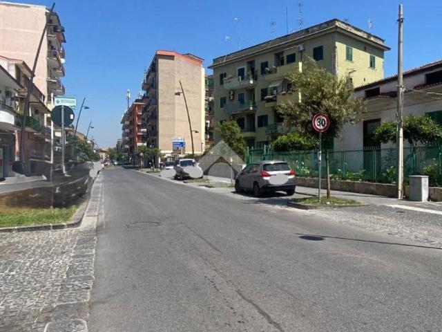 Appartamento in vendita a Acerra, Napoli