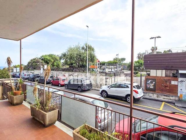Appartamento in vendita a Aci Castello, Sicilia
