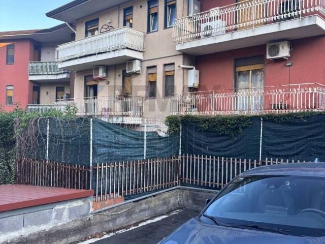 Appartamento in vendita a Ficarazzi, Aci Castello
