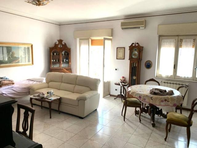 Appartamento in vendita a Aci Castello, Sicilia