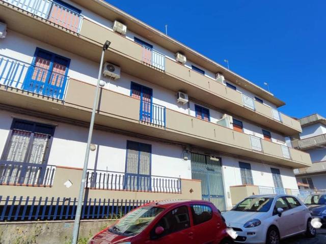 Appartamento in vendita a Aci Catena, Sicilia