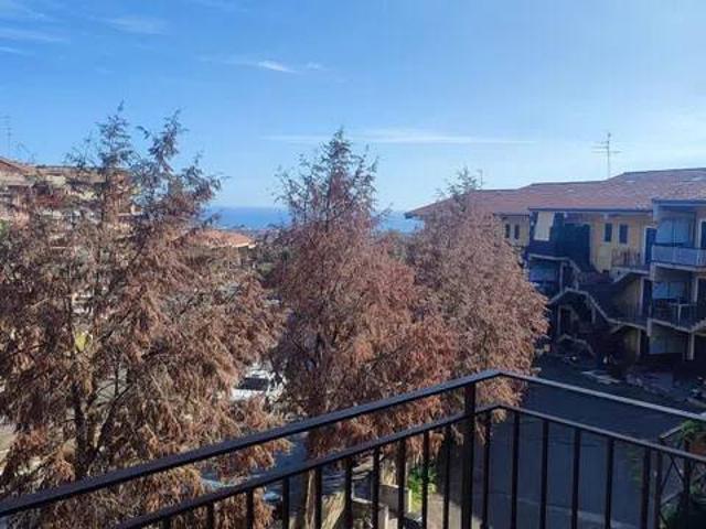 Appartamento in vendita a Aci Santa Lucia, Aci Catena