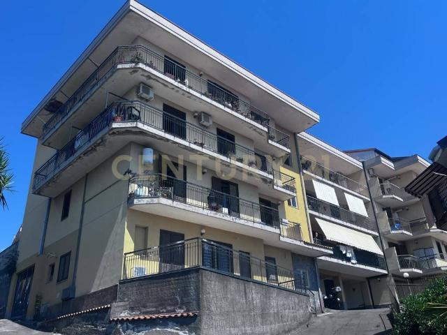 Appartamento in vendita a Aci Santa Lucia, Aci Catena