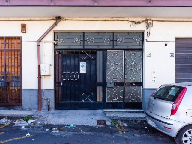 Appartamento in vendita a Aci Catena, Sicilia