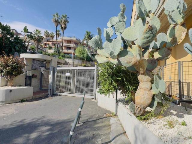 Appartamento in vendita a Vampolieri, Aci Catena