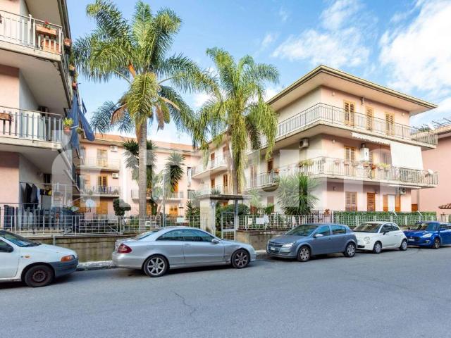 Appartamento in vendita a Aci Catena, Sicilia