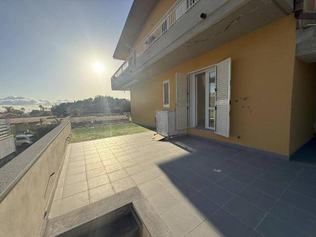 Appartamento in vendita a Vampolieri, Aci Catena