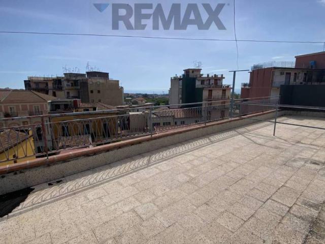 Appartamento in vendita a Aci Santa Lucia, Aci Catena