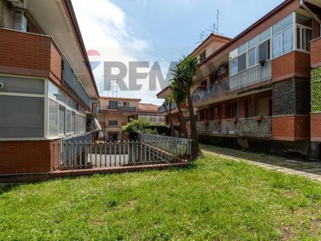 Appartamento in vendita a Aci Sant'antonio, Sicilia