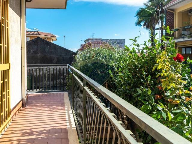 Appartamento in vendita a Aci Sant'antonio, Catania