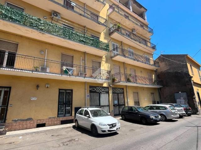 Appartamento in vendita a Aci Sant'antonio, Sicilia