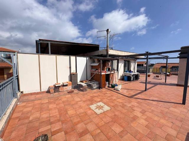 Appartamento in vendita a Aci Sant'antonio, Sicilia