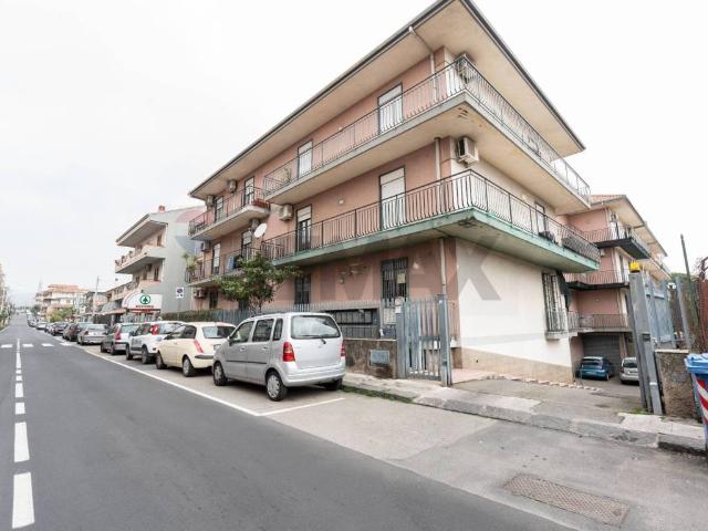 Appartamento in vendita a Aci Sant'antonio, Sicilia