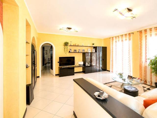 Appartamento in vendita a Aci Sant'antonio, Sicilia