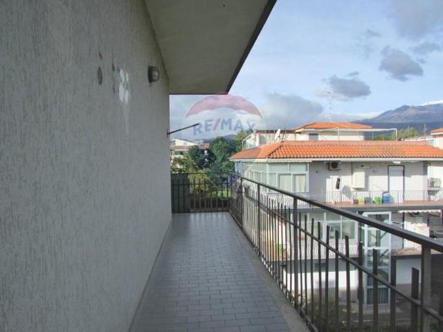Appartamento in vendita a Aci Sant'antonio, Catania