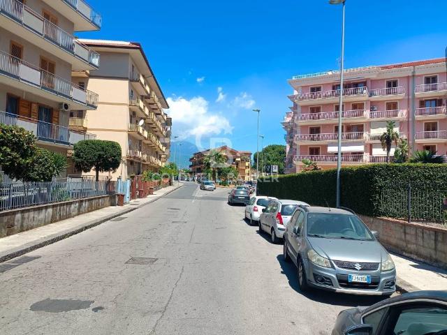 Appartamento in vendita a Acireale, Sicilia