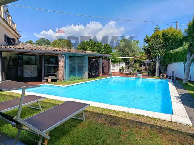 Appartamento in vendita a Acireale, Sicilia