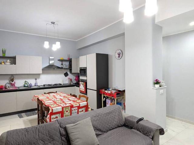 Appartamento in vendita a Acireale, Sicilia