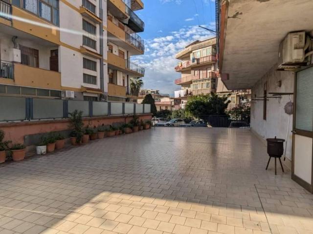 Appartamento in vendita a Acireale, Catania