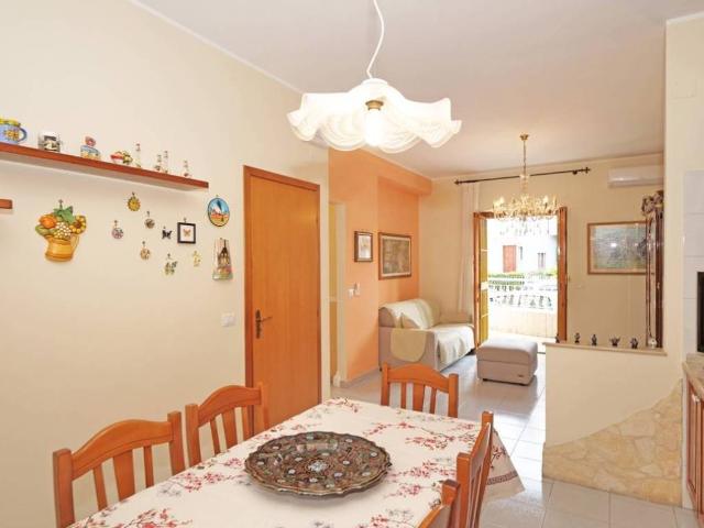 Appartamento in vendita a Acireale, Sicilia