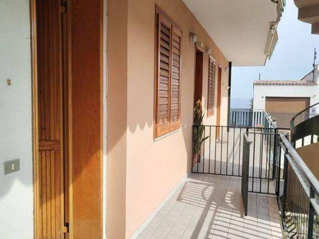 Appartamento in vendita a Acireale, Catania