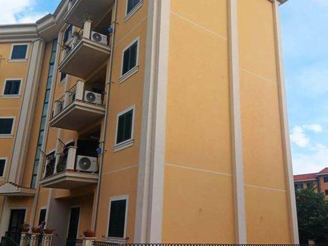 Appartamento in vendita a Acireale, Sicilia