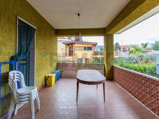 Appartamento in vendita a Acireale, Sicilia