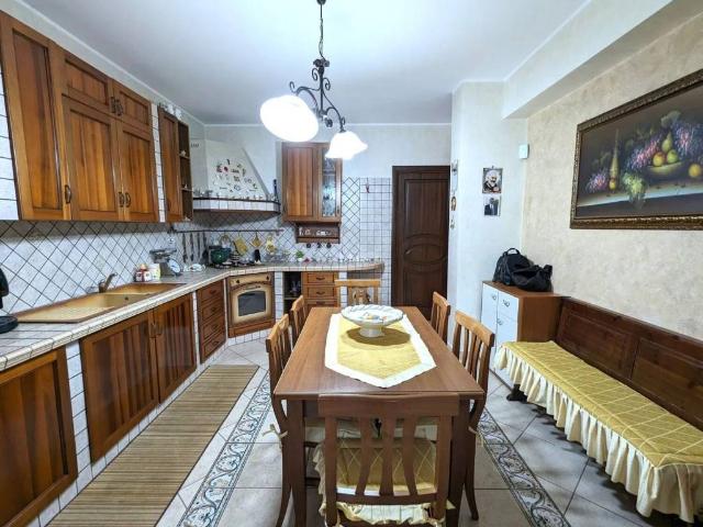 Appartamento in vendita a Acireale, Sicilia