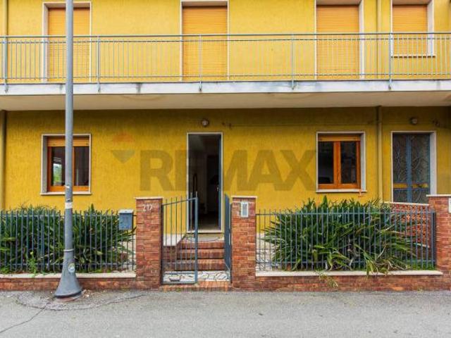 Appartamento in vendita a Acireale, Sicilia