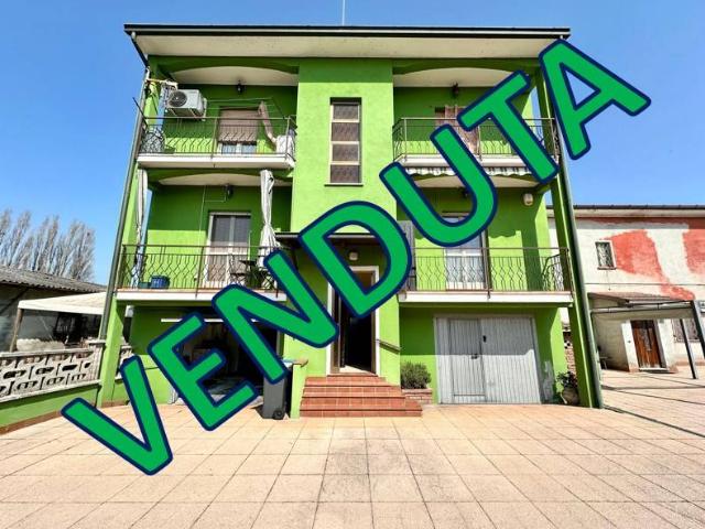 Appartamento in vendita a Acquanegra Cremonese, Lombardia