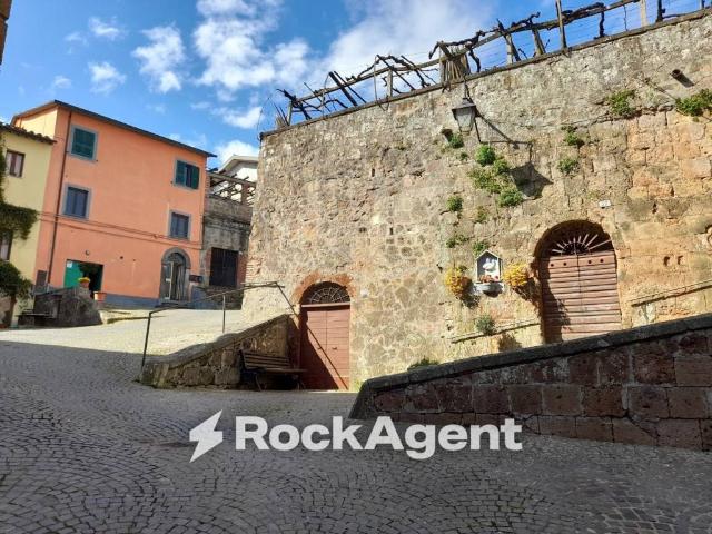 Appartamento in vendita a Acquapendente, Lazio