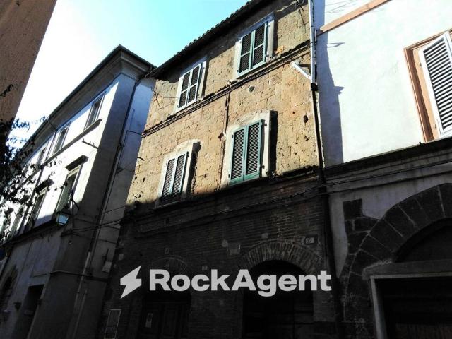 Appartamento in vendita a Acquapendente, Lazio
