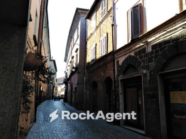 Appartamento in vendita a Acquapendente, Viterbo