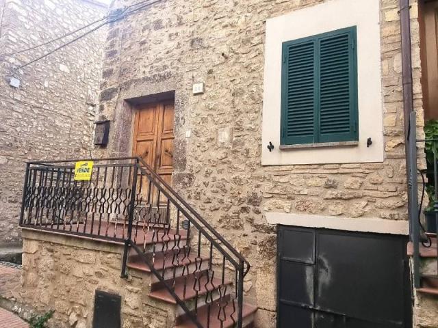 Appartamento in vendita a Acquasparta, Umbria