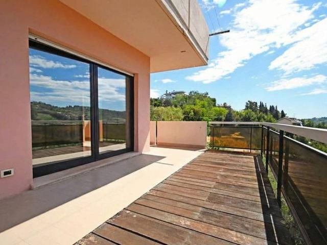 Appartamento in vendita a Colle in Su, Marche