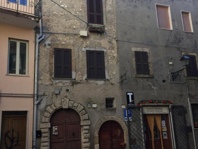 Appartamento in vendita a Acuto, Lazio