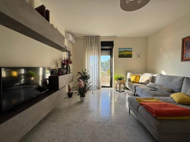 Appartamento in vendita a Puglia, Bari