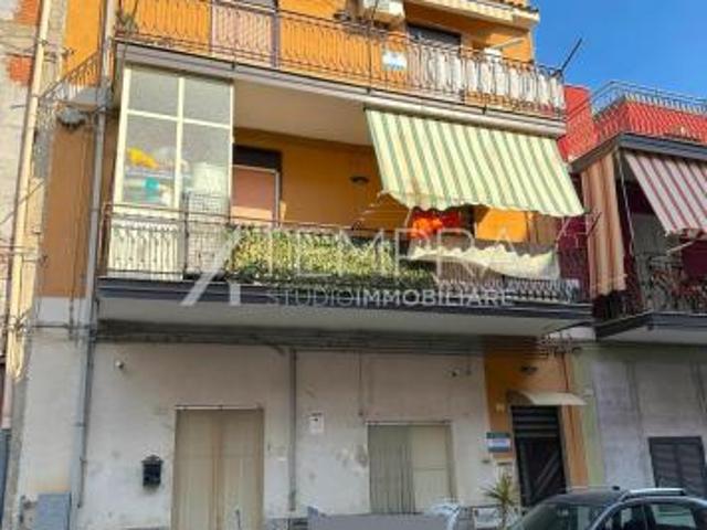 Appartamento in vendita a Adrano, Sicilia