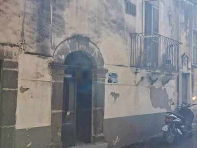Appartamento in vendita a Adrano, Sicilia