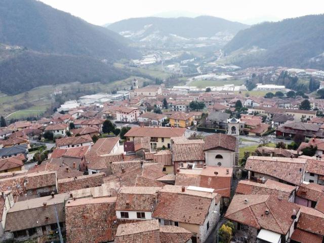 Appartamento in vendita a Adrara San Martino, Lombardia
