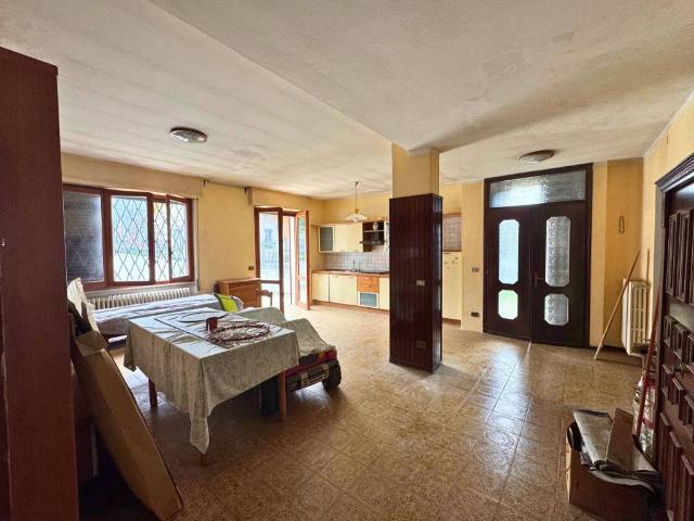 Appartamento in vendita a Adrara San Martino, Lombardia
