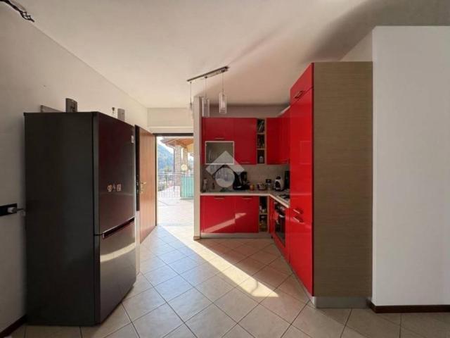 Appartamento in vendita a Adrara San Martino, Bergamo