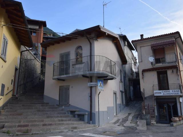 Appartamento in vendita a Adrara San Rocco, Lombardia