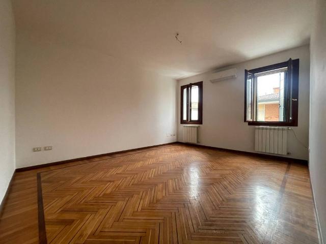 Appartamento in vendita a Borgo Dolomiti, Adria