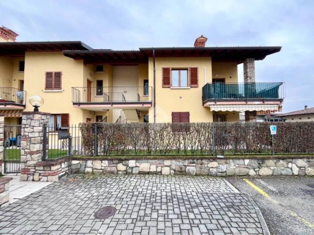 Appartamento in vendita a Adro, Lombardia